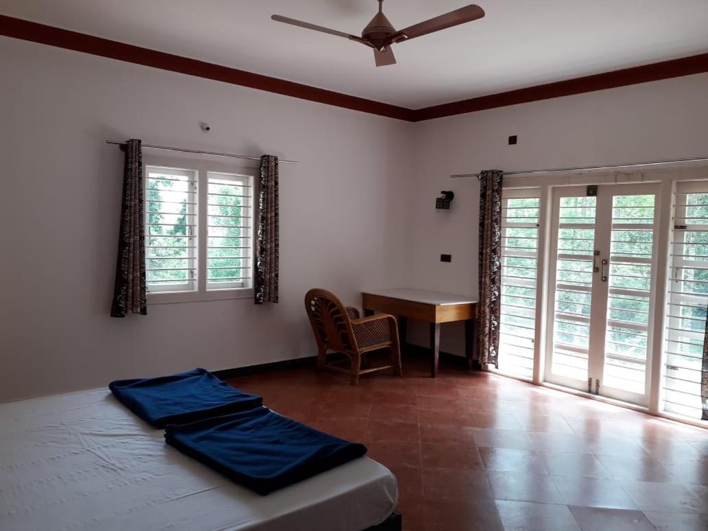 Appartement Memories Of Malnad à Chikmagalūr Extérieur photo